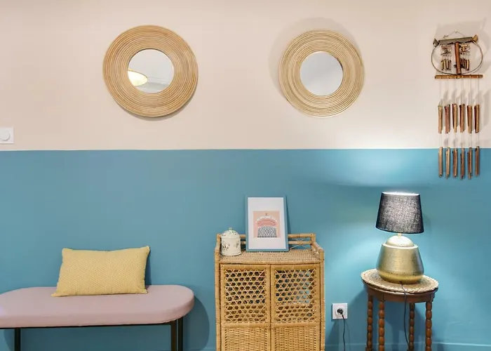 Sous Le Cedre - Au Coeur De